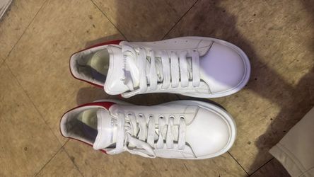 Alexander McQueen s