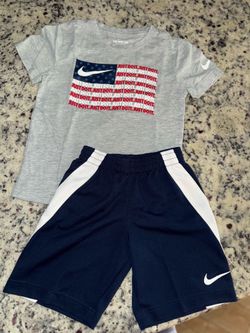 Nike outfit SIZE 5/6