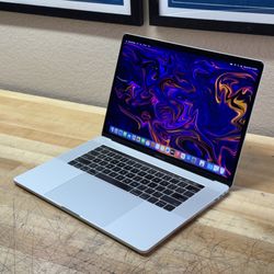 2019 15” MacBook Pro - 2.3 GHz i9 - 32GB - 1TB SSD
