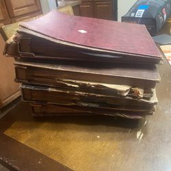 Big stack Of Old 78 Records Early 1900’s