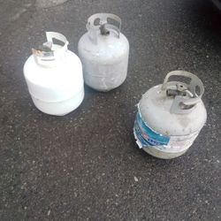 3 Full propane Tanks