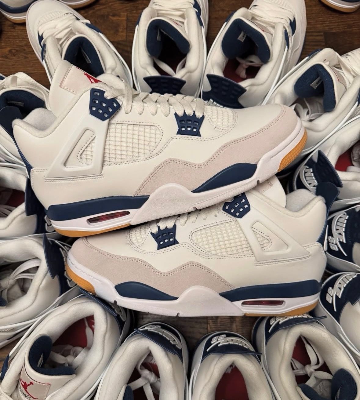 Jordan 4 sb navy