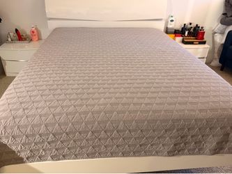 SELLING BED CAN NEGOTIATE