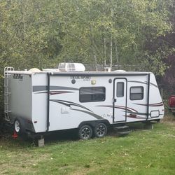 2012 R Vision Trail Sport 24 BH  $7,500.00 