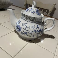 Tea Pot & Bowl 