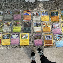 POKEMON Cards 