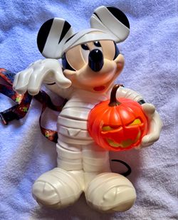 Disneyland popcorn 🍿 bucket Mickey