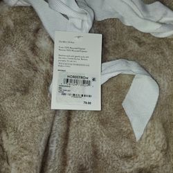 Nordstrom Tan Thrush Faux Fur Tree Skirt 