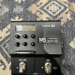 Line 6 M5 Stompbox Modeler - Delay, Mod, Dist, Filter, Verb
