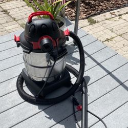 Shop Vac 6 Gallon* Black / Red Stainless Steel 