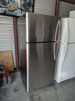 Refrigerator Kenmore. Stainless Steel . DELIVERY AVAILABLE.