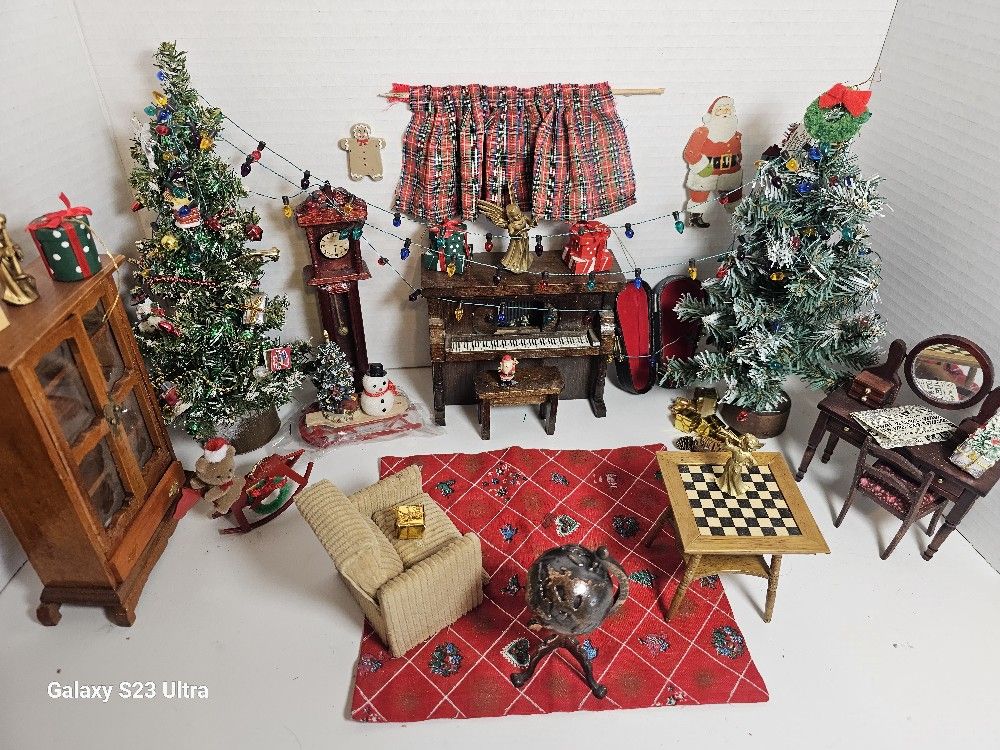 ON HOLD for DAN Vintage Christmas Spooky House Crafting
