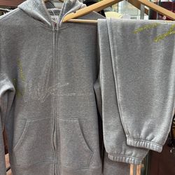 medium Size Sweatsuit For Sale goes for 400