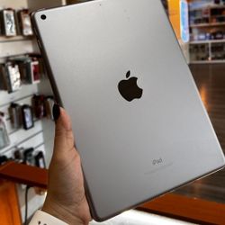 iPad  5th Gen 32GB 