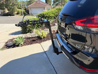 Thule Roadway 4-Bike Hitch Rack – Excellent Condition