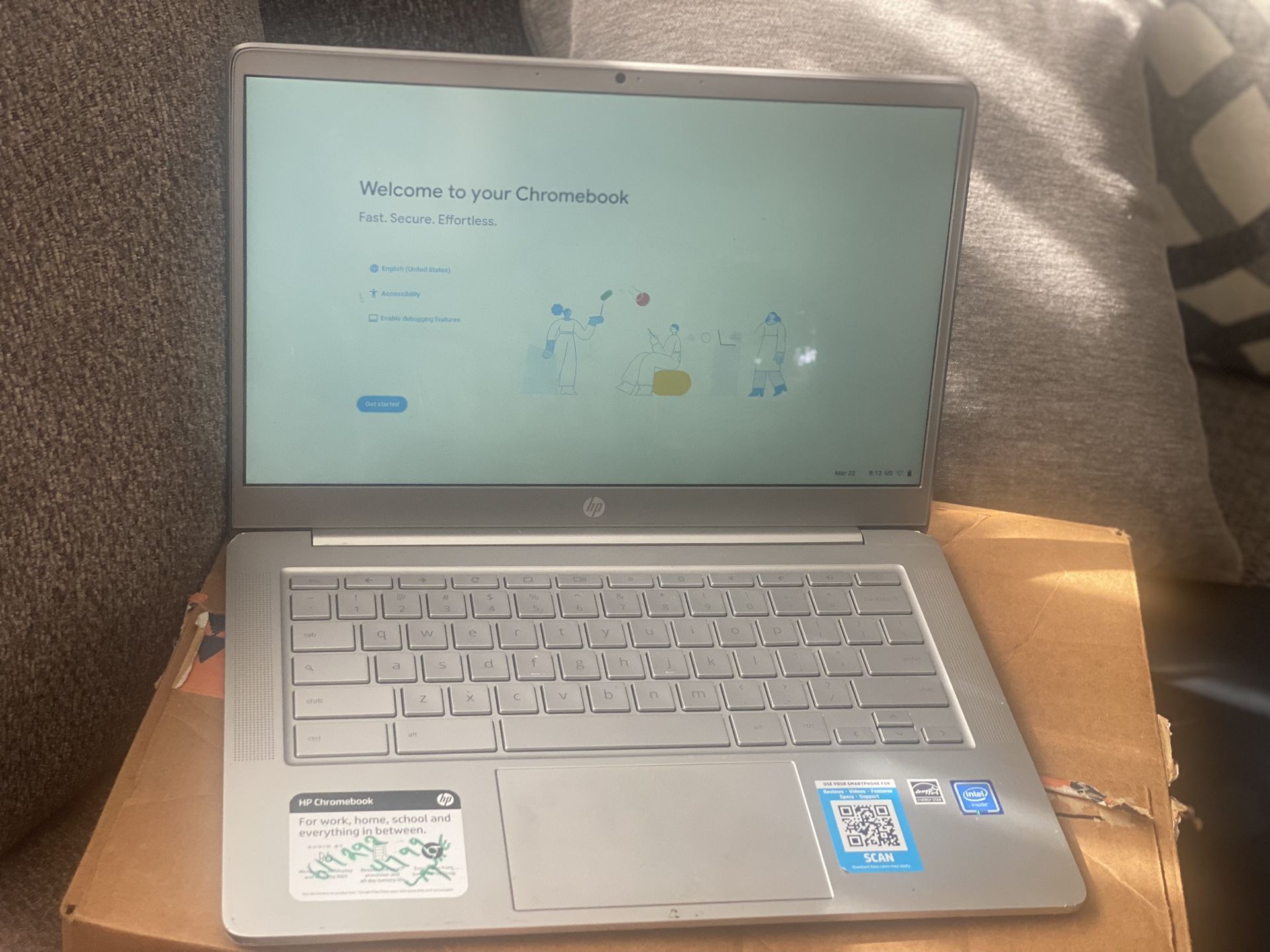 HP - 15.6" Chromebook - Intel Processor N200 - 8GB Memory - 64GB eMMC - Natural Silver Laptop Notebook Touchscreen
