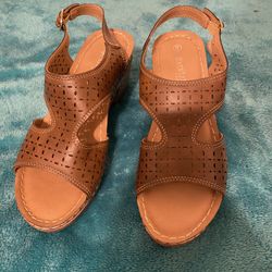 Women Wedges Size 9