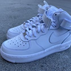 NEW Nike Air Force 1 Mid White White DH2933-111 Grade School SIZE 6.5