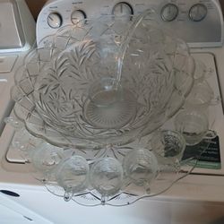GLASS PUNCH BOWL AND TRAY