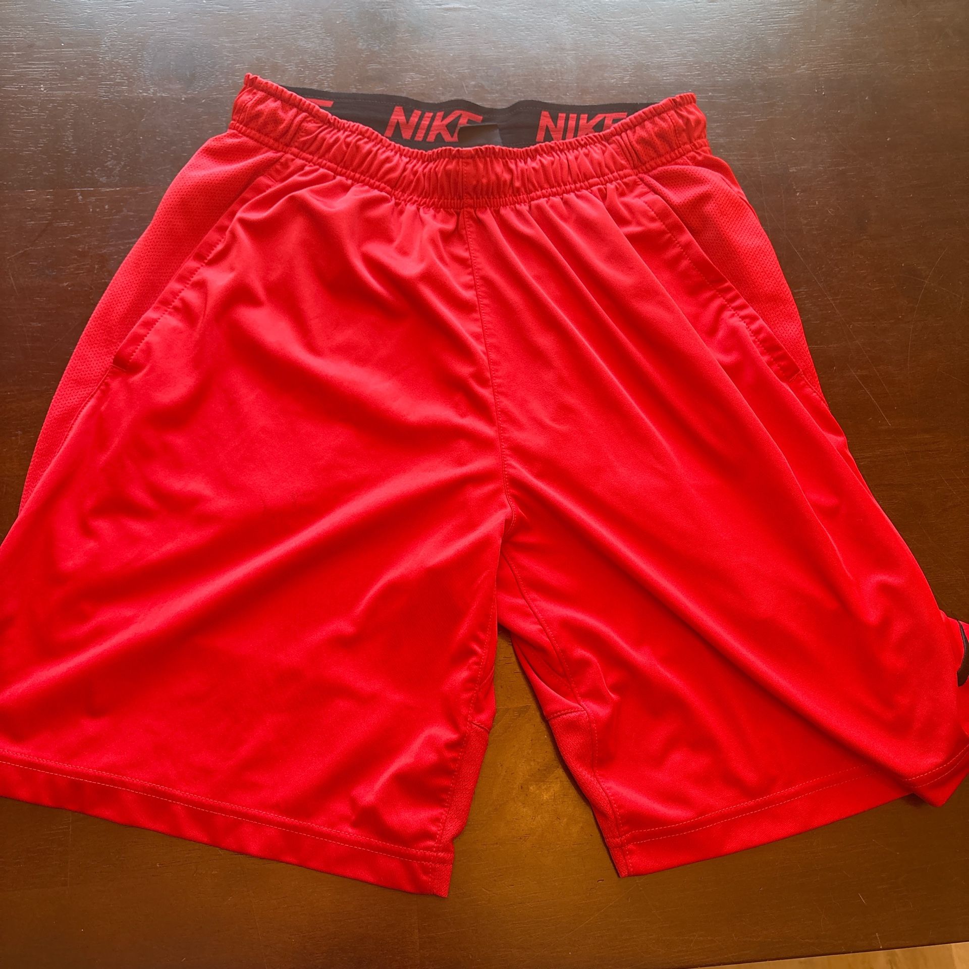 Mens Red Nike Basketball Shorts- Large