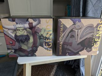 Warcraft Human Footman And Orc Statues from Blizzcon 2019