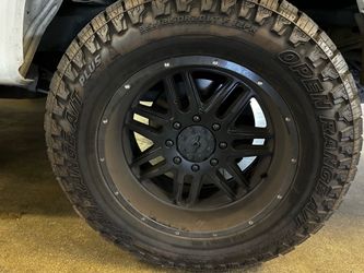 Offroad wheels with open range tires 35X12.50R20