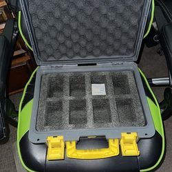 Invicta 8 Watch Case 