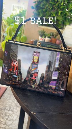 Early 2000s Purse / $1 sale!