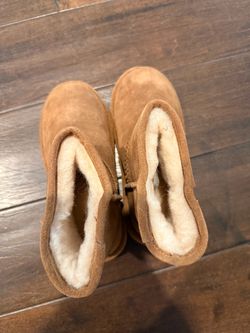 Kids brand new winter boots size 1