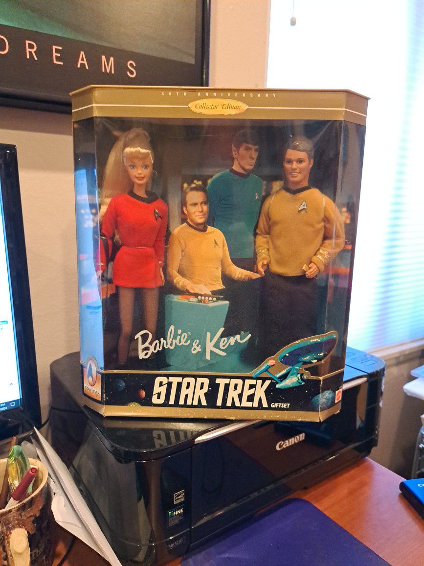 1996 Star Trek Barbie &  Ken Giftset. 30th Anniversary