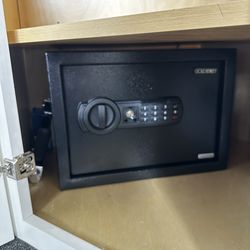 Goldenkey Fireproof Safe