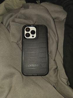 Iphone 14 pro max otterbox defender case no clip