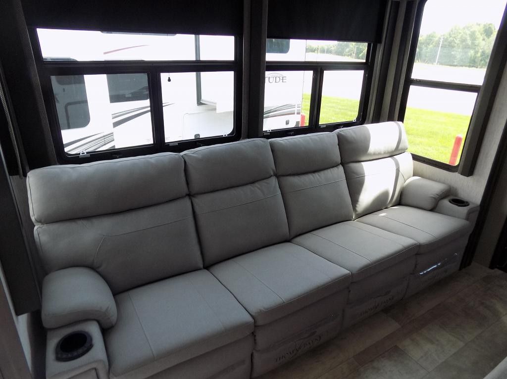 RV super Sofa - Recliners 