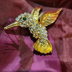 Vintage Hummingbird Brooch