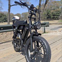 Dual battery e-bike