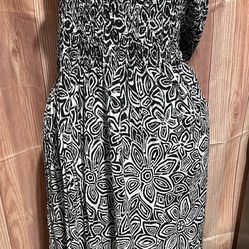 womens stretchy  comfy black and white long maxi/sundress 👗🖤🩶🤍🖤👗👗size Xl  / Xxl