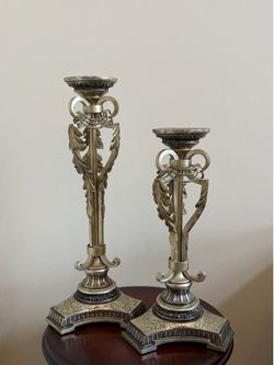 Elegant Candle Holder Set