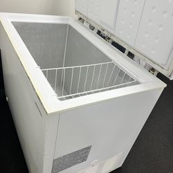 Insignia Chest Freezer 