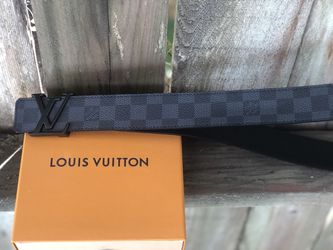 MENS LOUIS VUITTON x SUPREME BELT for Sale in Houston, TX - OfferUp