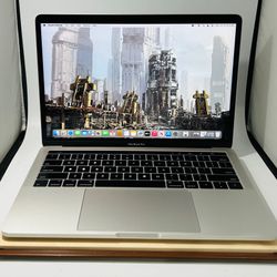 Apple MacBook Pro 13” 2017 TouchBar Core i5 16GB 256GB Fully Functional