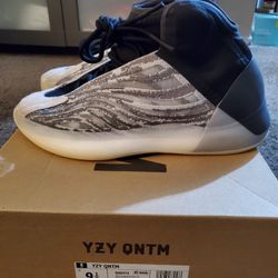Yezzy QNTN QNTM
