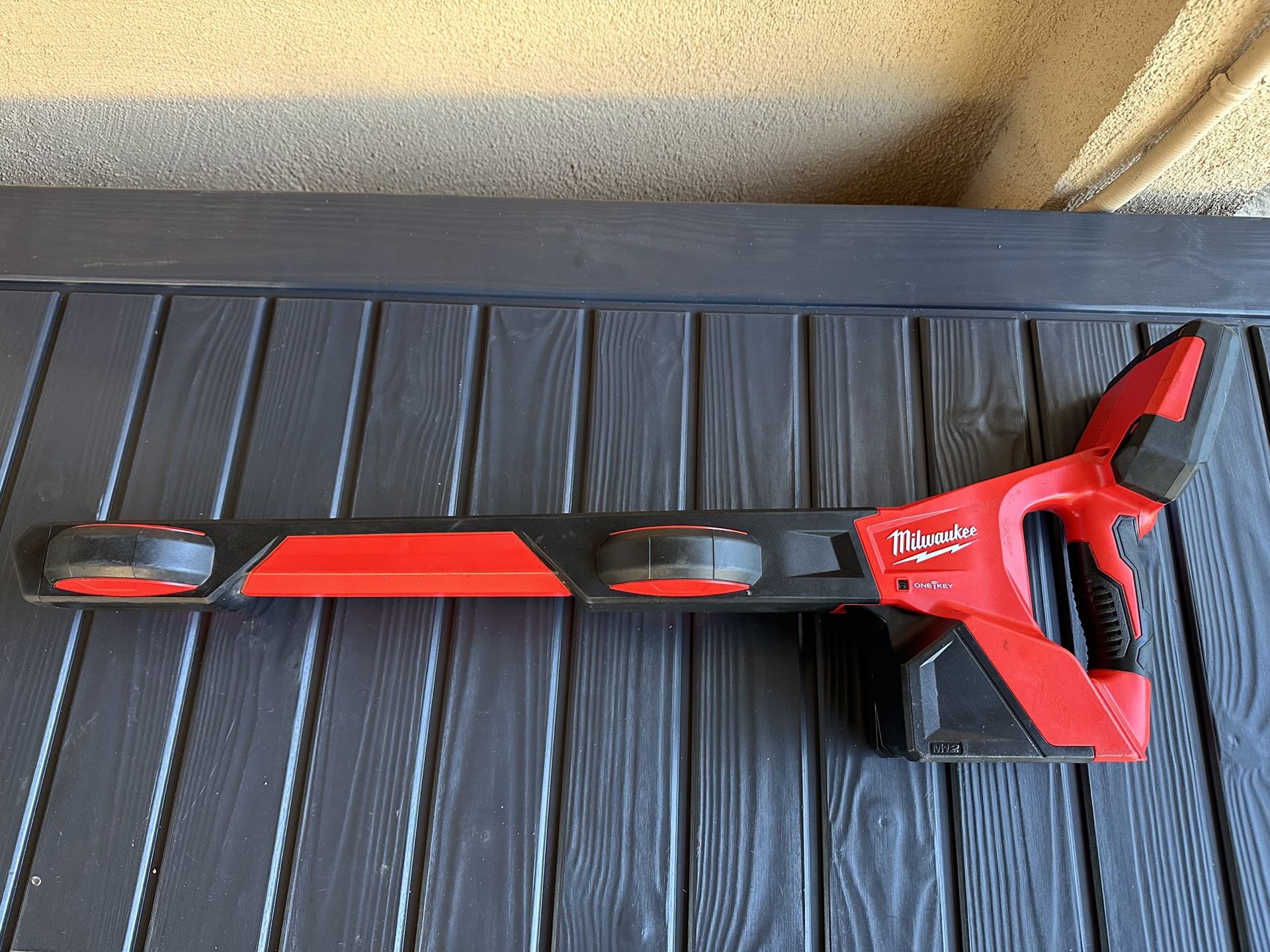 Milwaukee M12 12V Cordless Sonde Pipeline Locator 2580-20
