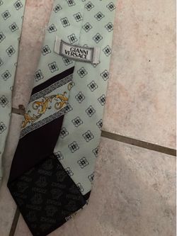 Versace dress suit tie logo neckwear accessory bow tie y2k Gianni versace