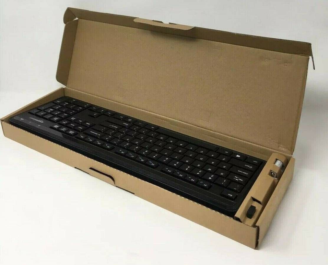 NEW AmazonBasics Wireless Keyboard Quiet Compact US Layout QWERTZ