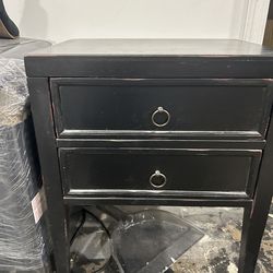 Set of end tables