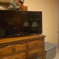 43" Roku Tv