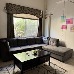 Sectional Couch 100$ OBO