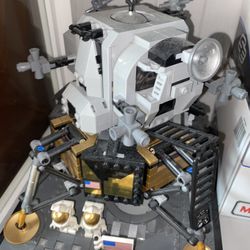 LEGO CREATOR 10266 NASA APOLLO LUNAR LANDER
