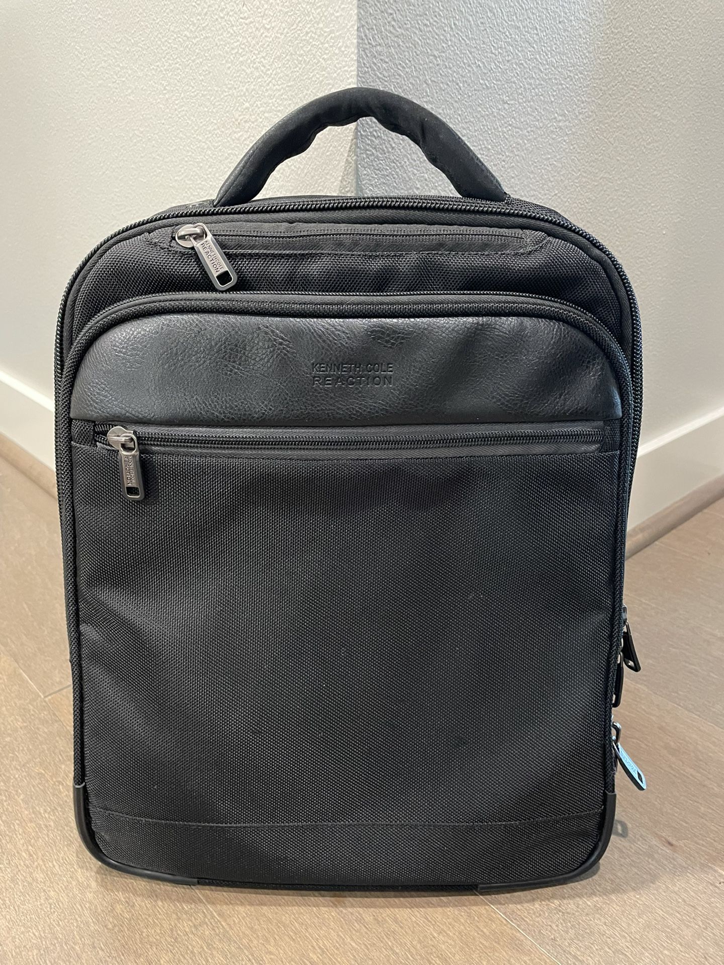 Kenneth Cole Laptop Backpack, black