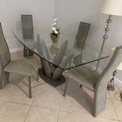 Elegant Dining Table